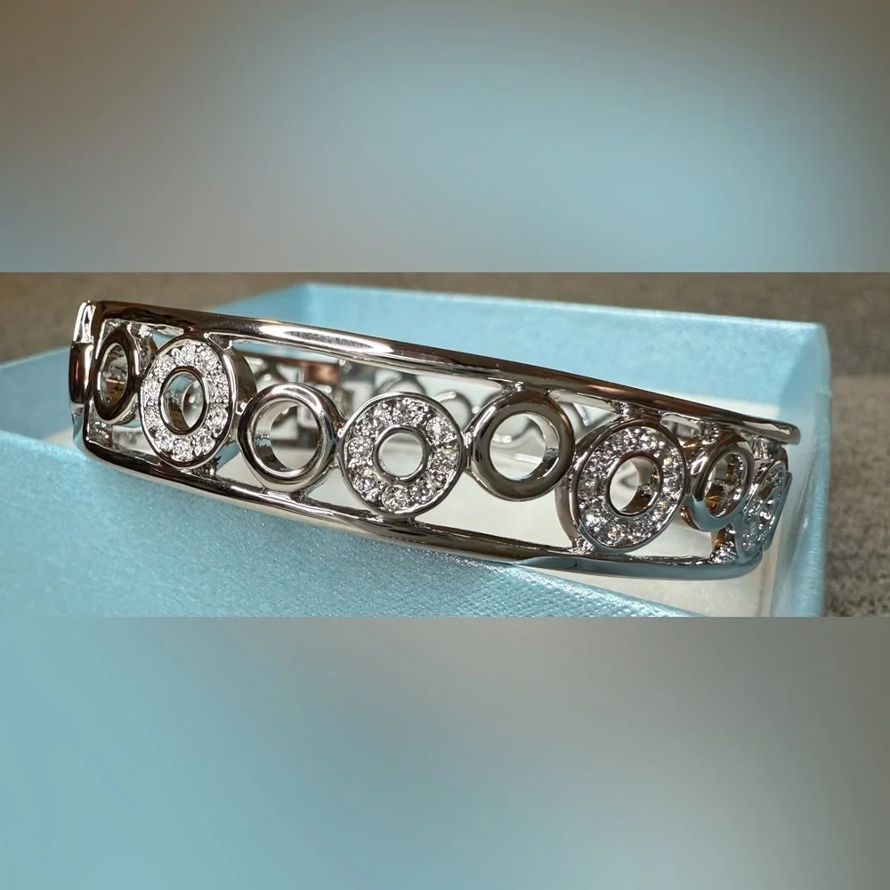 Showtime Bracelet by Touchstone Crystal - Picture 1 of 7